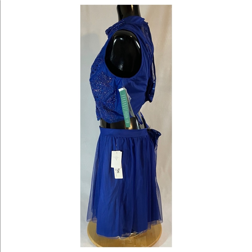 Two piece formal outfit by Love Reign in deep blue. - Picture 4 of 8